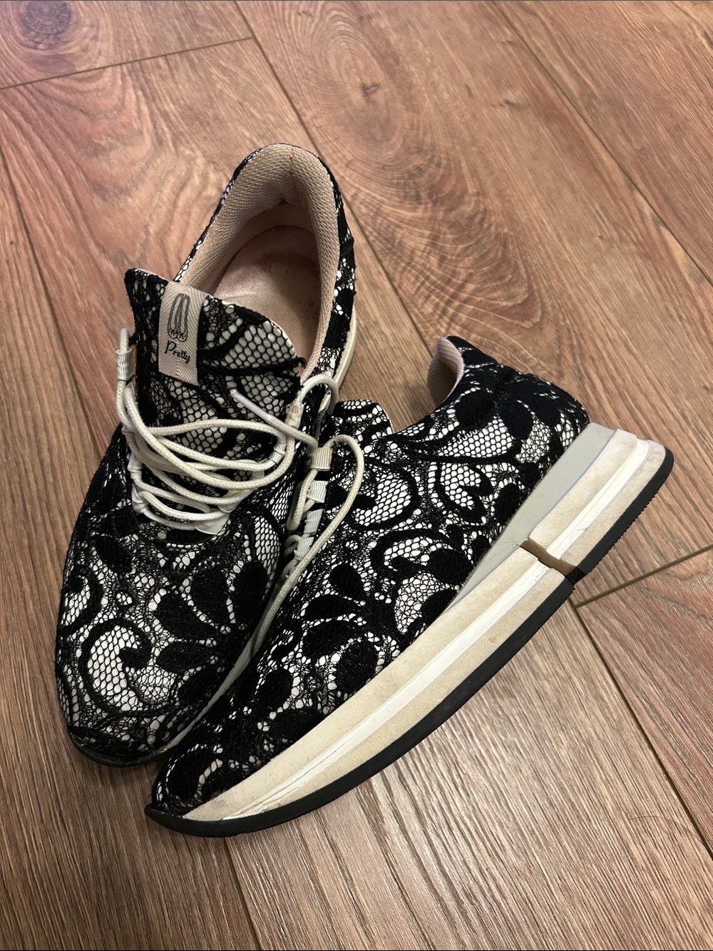 ePretty Black & White Lace-Overlay Women's Sneakers